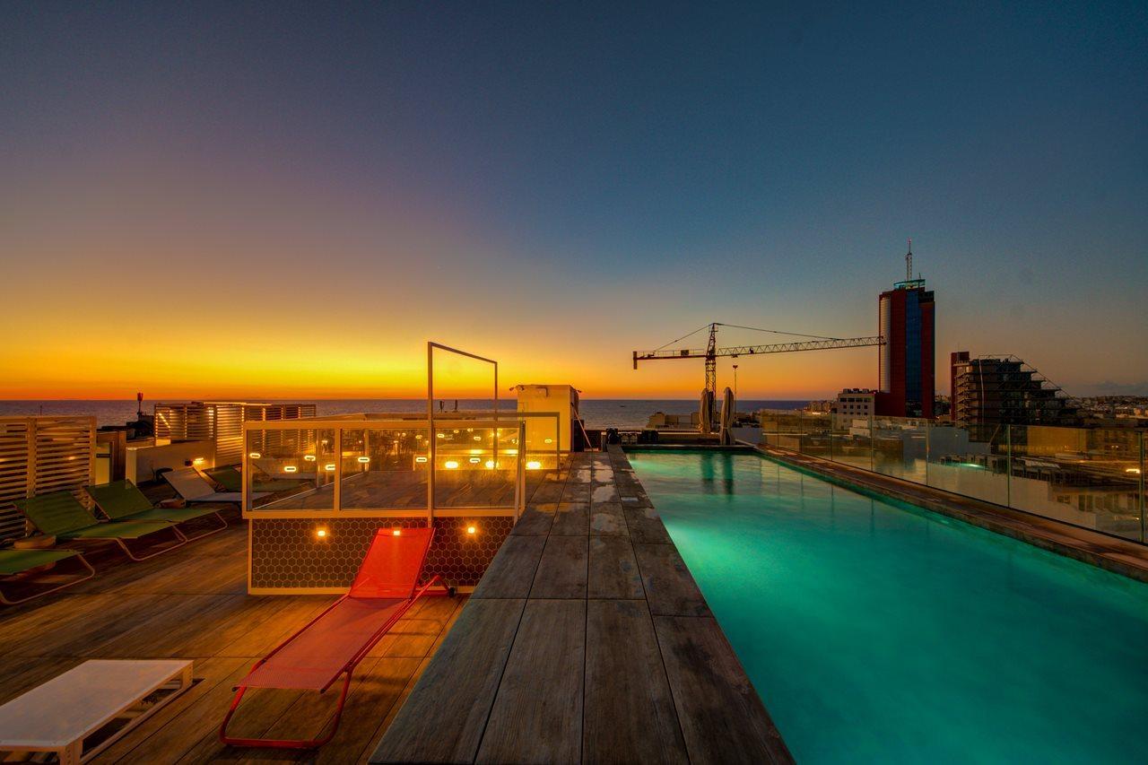 Ikyk Hotel (Adults Only) Saint Julian's 外观 照片